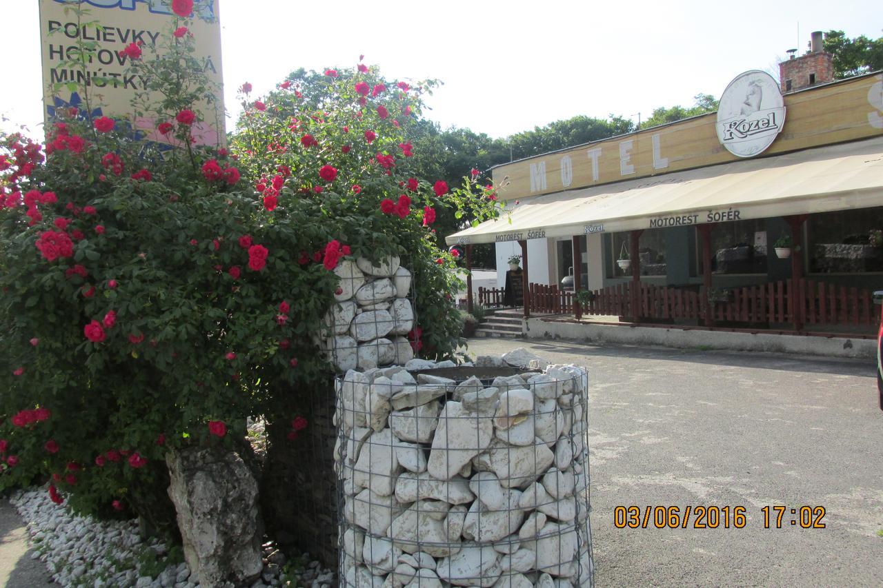 Motel Sofer Volkovce エクステリア 写真